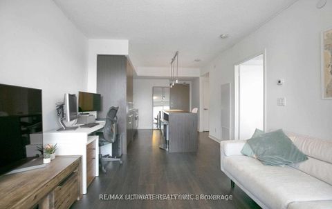 Photo 7 at 4203 - 88 Harbour Street, Waterfront Communities C1, Toronto