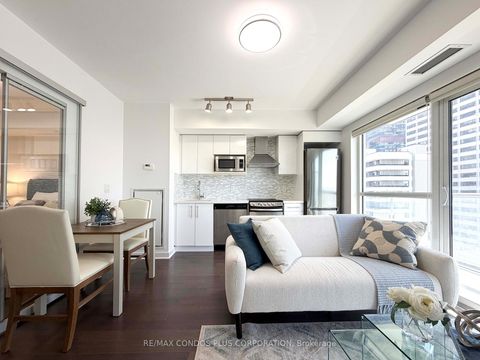 Photo 3 at 1508 - 58 Orchard View Boulevard, Eglinton, Toronto