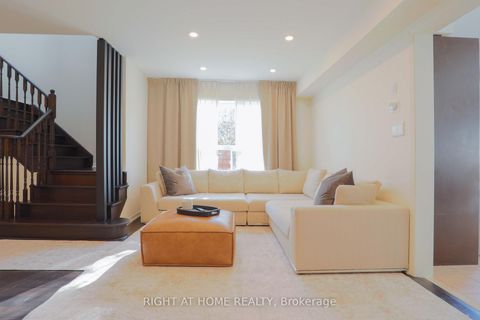Photo 12 at 263 Golden Orchard Road, Patterson, Vaughan
