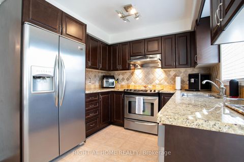 Photo 17 at 263 Golden Orchard Road, Patterson, Vaughan
