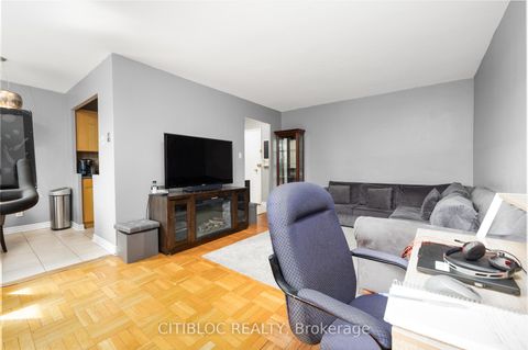 Photo 6 at 201 - 219 Wilson Avenue, Nortown, Toronto