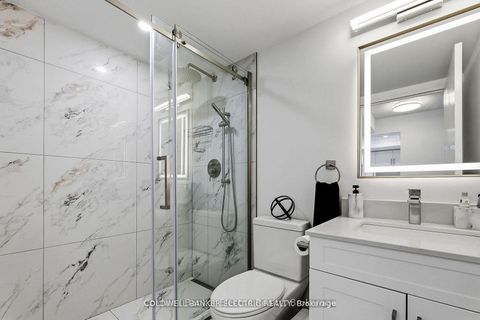 Photo 7 at 815 - 2550 Lawrence Avenue E, Dorset Park, Toronto