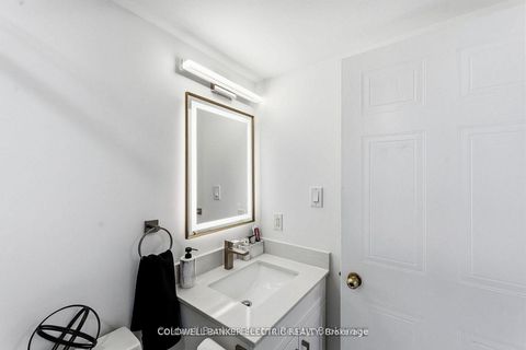 Photo 8 at 815 - 2550 Lawrence Avenue E, Dorset Park, Toronto