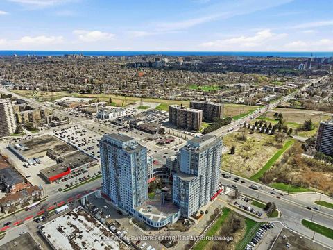 Photo 31 at 815 - 2550 Lawrence Avenue E, Dorset Park, Toronto