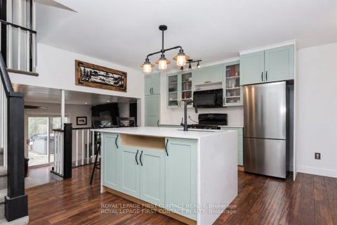 Photo 3 at 243 LITTLE Avenue, Allandale Heights, Barrie