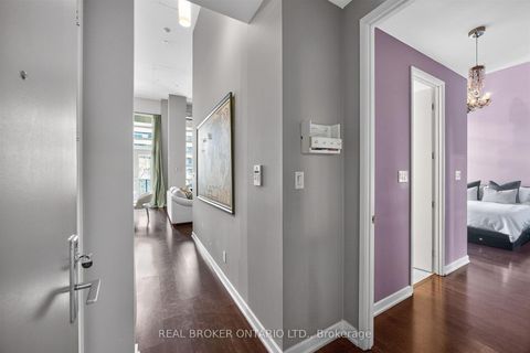 Photo 2 at 209 - 380 Macpherson Avenue, Casa Loma, Toronto