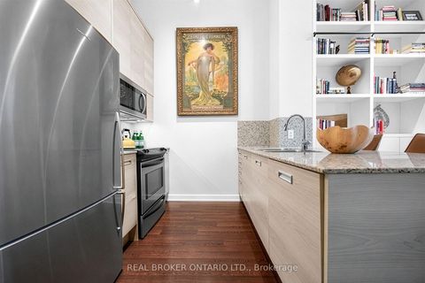 Photo 5 at 209 - 380 Macpherson Avenue, Casa Loma, Toronto