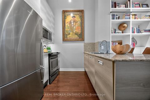 Photo 6 at 209 - 380 Macpherson Avenue, Casa Loma, Toronto