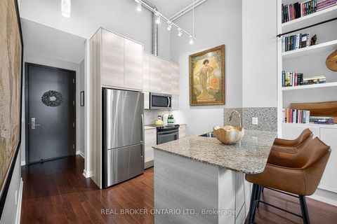 Photo 7 at 209 - 380 Macpherson Avenue, Casa Loma, Toronto