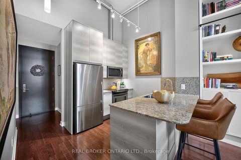 Photo 8 at 209 - 380 Macpherson Avenue, Casa Loma, Toronto