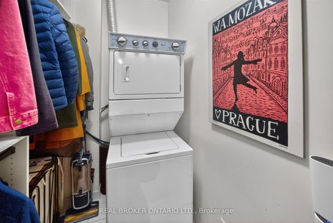 Photo 33 at 209 - 380 Macpherson Avenue, Casa Loma, Toronto
