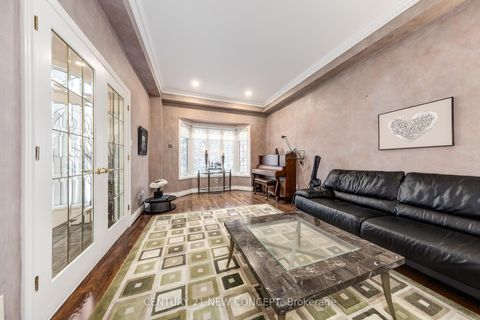 Photo 7 at 38A Avonlea Place, Doncrest, Richmond Hill