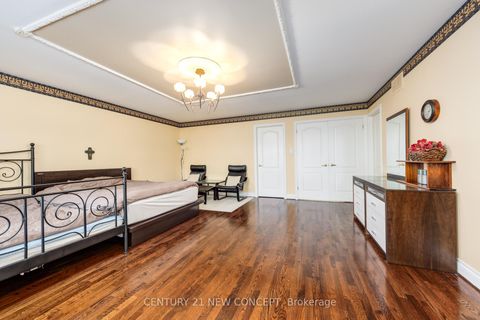 Photo 32 at 38A Avonlea Place, Doncrest, Richmond Hill