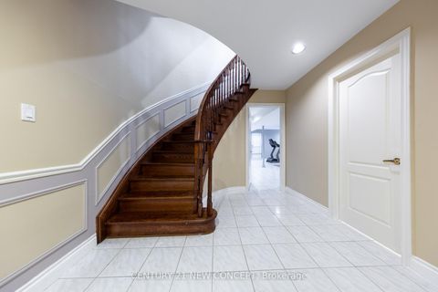 Photo 36 at 38A Avonlea Place, Doncrest, Richmond Hill