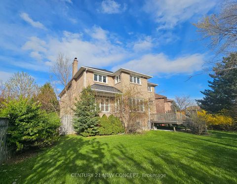 Photo 38 at 38A Avonlea Place, Doncrest, Richmond Hill