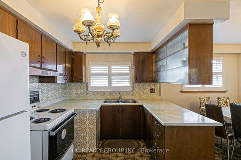 Photo 8 at 125 Shoreham Drive, Black Creek, Toronto