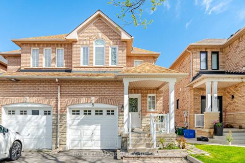 Photo 0 at 8 Nasir Crescent, Vellore Village, Vaughan