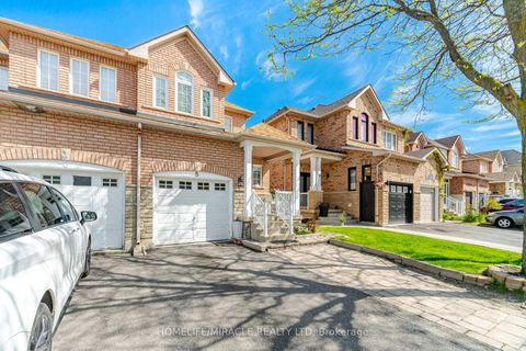 Photo 3 at 8 Nasir Crescent, Vellore Village, Vaughan