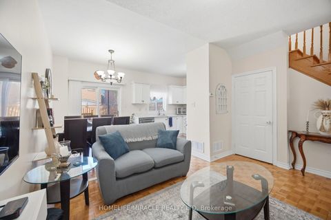Photo 10 at 8 Nasir Crescent, Vellore Village, Vaughan