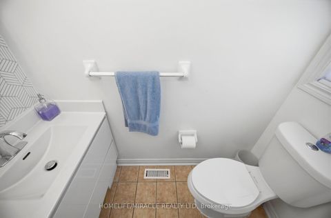 Photo 18 at 8 Nasir Crescent, Vellore Village, Vaughan
