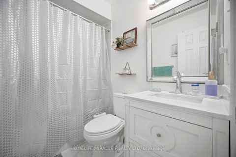 Photo 29 at 8 Nasir Crescent, Vellore Village, Vaughan