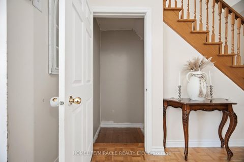 Photo 30 at 8 Nasir Crescent, Vellore Village, Vaughan