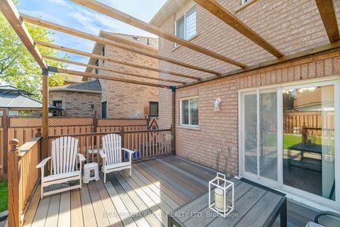 Photo 38 at 8 Nasir Crescent, Vellore Village, Vaughan
