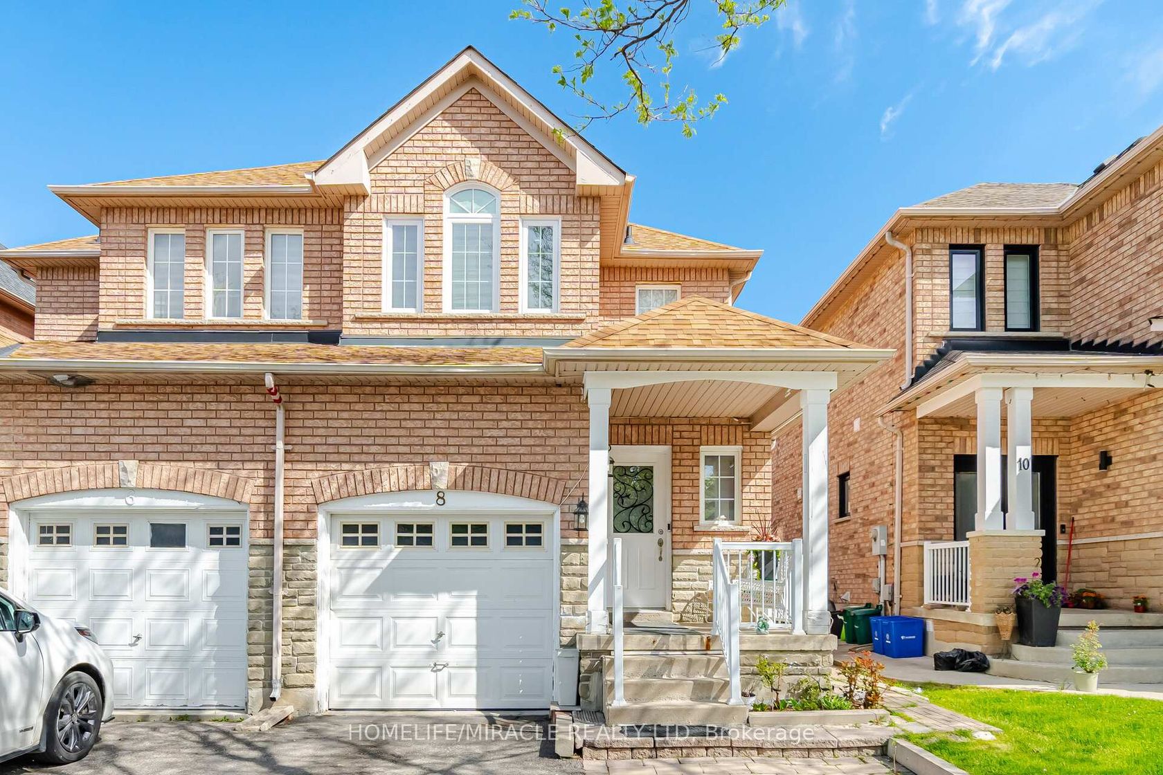 8 Nasir Crescent, Vellore Village, Vaughan photo number 2