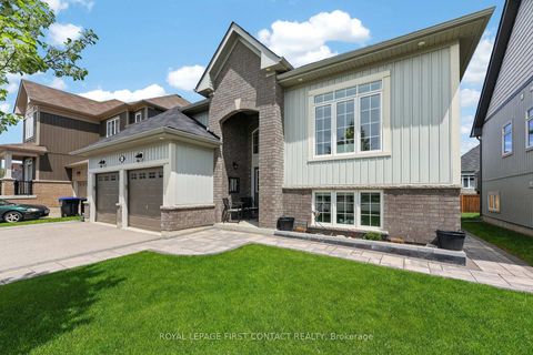 Photo 2 at 213 Claire Drive, Stayner, Clearview