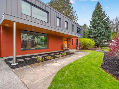 Photo 2 at 19 Saintfield Avenue, York Mills, Toronto