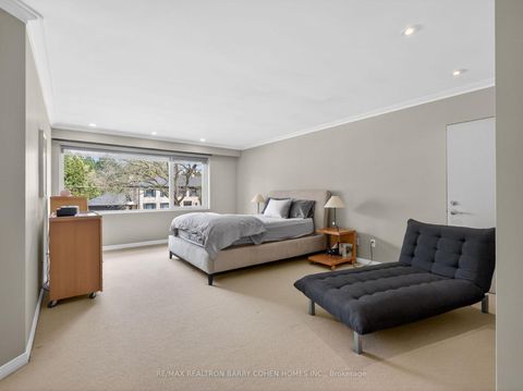Photo 16 at 19 Saintfield Avenue, York Mills, Toronto