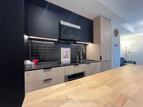 Photo 13 at 233 - 28 Eastern Avenue, Moss Park, Toronto