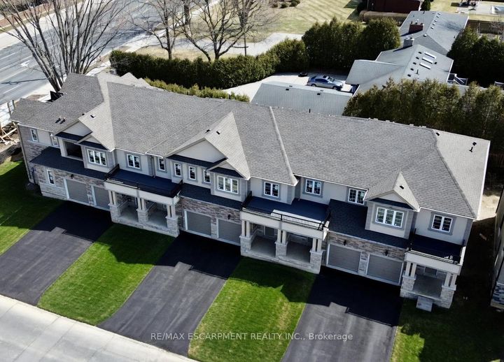 Photo 2 at 11 DAVINCI Boulevard, Carpenter, Hamilton