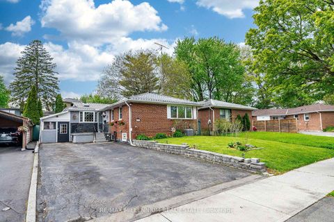 Photo 2 at 271 Thistle Down Boulevard W, Beaumonde Heights, Toronto