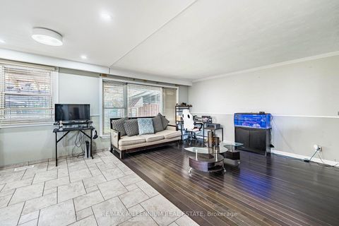 Photo 6 at 271 Thistle Down Boulevard W, Beaumonde Heights, Toronto