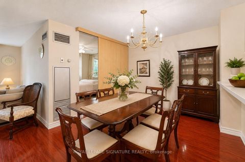 Photo 7 at 205 - 5 Kenneth Avenue, Willowdale East, Toronto