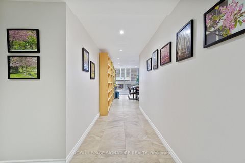 Photo 18 at 205 - 5 Kenneth Avenue, Willowdale East, Toronto