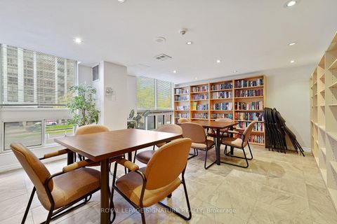Photo 19 at 205 - 5 Kenneth Avenue, Willowdale East, Toronto