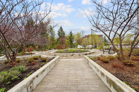 Photo 30 at 205 - 5 Kenneth Avenue, Willowdale East, Toronto