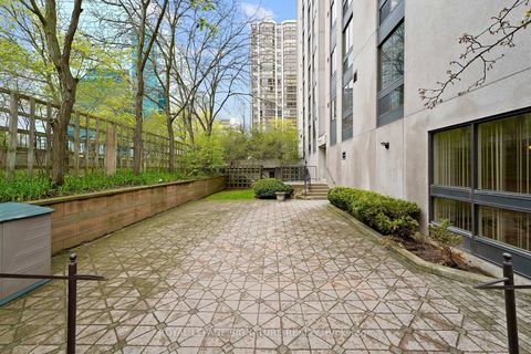 Photo 34 at 205 - 5 Kenneth Avenue, Willowdale East, Toronto