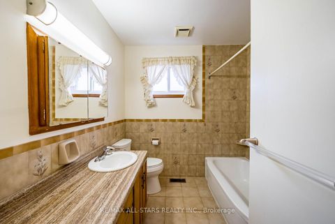 Photo 16 at 26 Summerglade Drive, Malvern West, Toronto