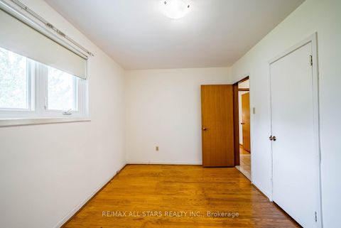 Photo 21 at 26 Summerglade Drive, Malvern West, Toronto