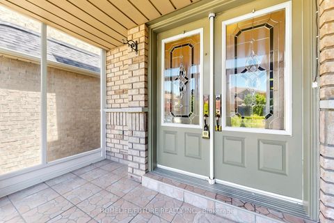 Photo 4 at 55 Ridgecrest Drive, L'Amoreaux, Toronto