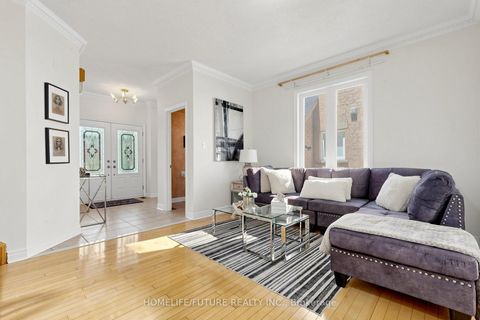 Photo 7 at 55 Ridgecrest Drive, L'Amoreaux, Toronto