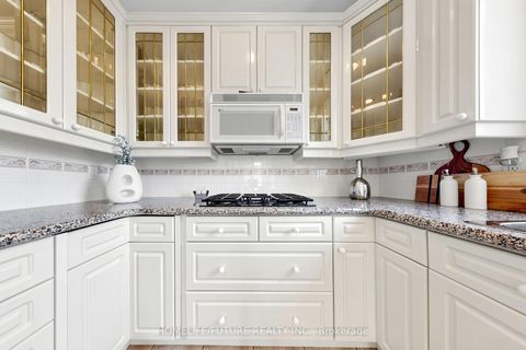 Photo 16 at 55 Ridgecrest Drive, L'Amoreaux, Toronto