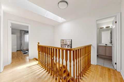 Photo 22 at 55 Ridgecrest Drive, L'Amoreaux, Toronto