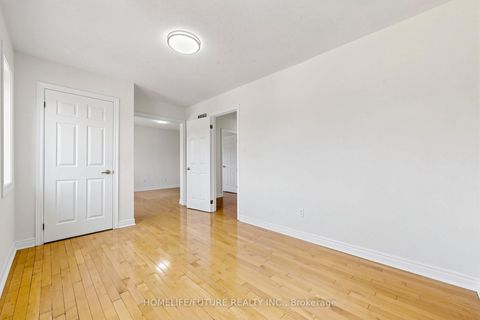 Photo 29 at 55 Ridgecrest Drive, L'Amoreaux, Toronto