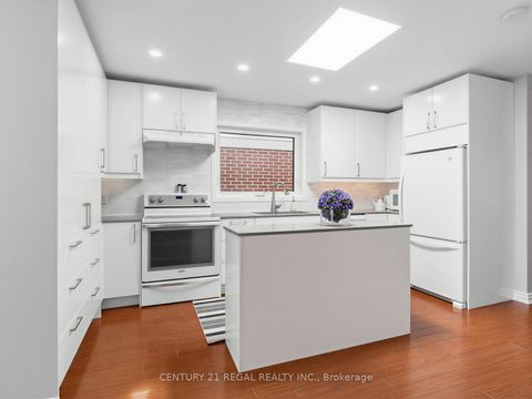 Photo 6 at 9 Craiglee Drive, Cliffside, Toronto