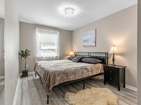 Photo 8 at 9 Craiglee Drive, Cliffside, Toronto
