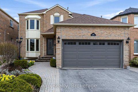 Photo 1 at 1067 Maury Crescent, Liverpool, Pickering